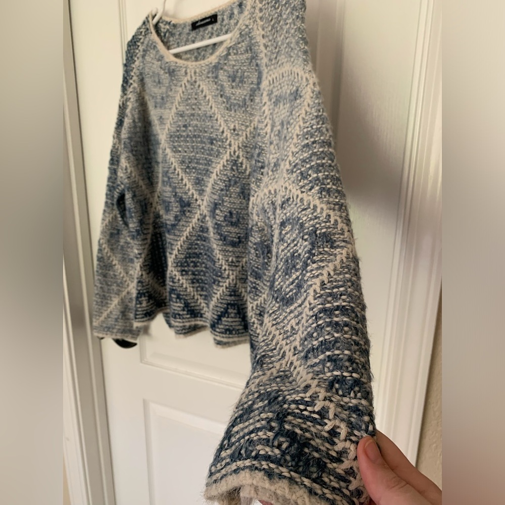🤍💙Olivaceous Blue White Geometric Knit Sweater - Women’s Large NWOT - Picture 7 of 12